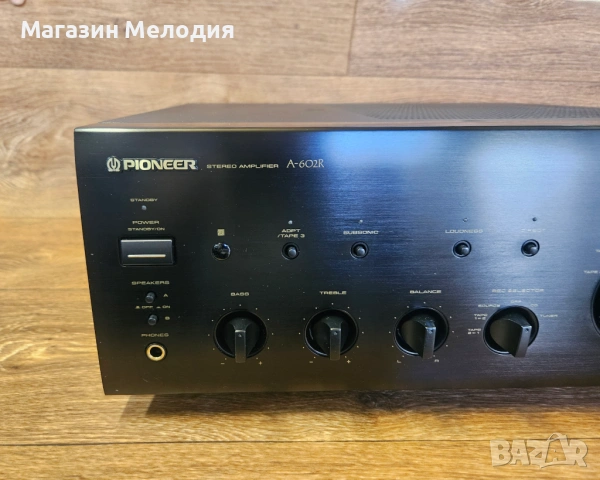 Усилвател Pioneer A-602R – Мощност и детайл от златните години на Hi-Fi Две по 120 вата на 4 ома., снимка 3 - Ресийвъри, усилватели, смесителни пултове - 54563859