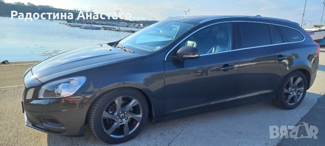 Volvo V60 2.4D5 230 к.с Polestar 4х4 R-desing, снимка 2 - Автомобили и джипове - 54509264