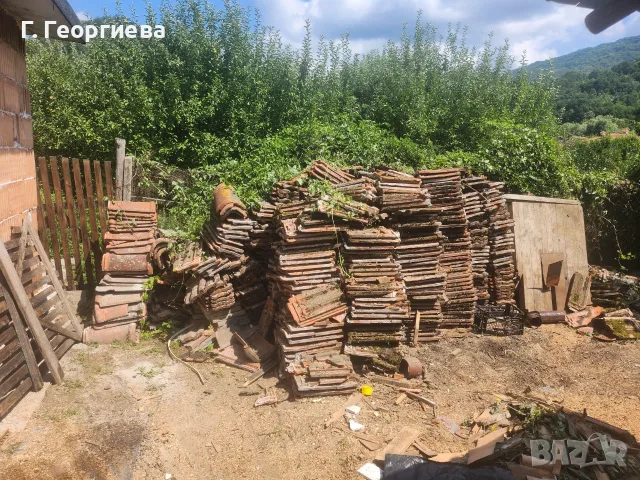 ПОДАРЯВАМ стари керемиди 