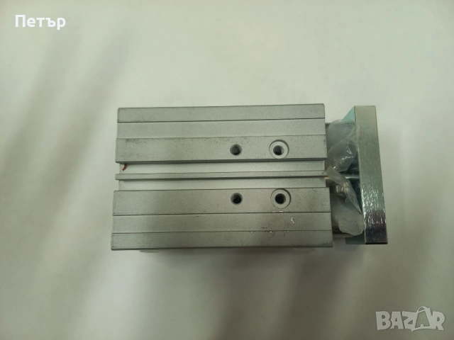 Пневматичен направляван линеен цилиндър . FESTO DFM-16-40-B-PPV-A-GF, снимка 3 - Резервни части за машини - 54743061
