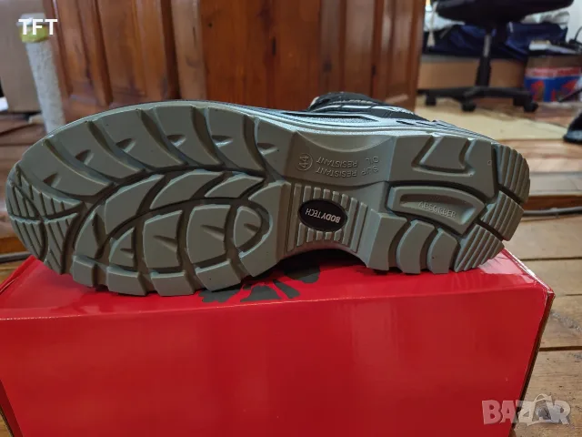 Работни обувки Safety boots BodyTech номер 44, снимка 4 - Мъжки боти - 55562589