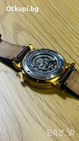 Часовник FOSSIL , снимка 4 - Луксозни - 54112139