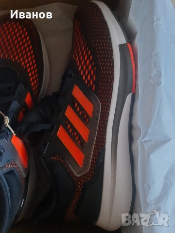 Оригинални маратонки Adidas , снимка 4 - Маратонки - 48910169