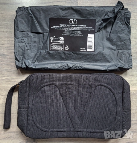 Valentino - нов оригинален несесер за тоалетни принадлежности