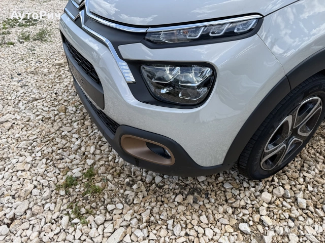 Citroen C3 1.2 PureTech 83к.с. Код HM05 2023г. На Части, снимка 2 - Автомобили и джипове - 55174660