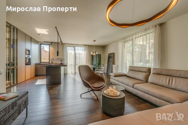Продаваме Четиристаен апартамент в Свобода, снимка 3 - Апартаменти - 55191584