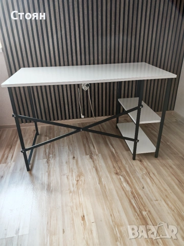 Бюро с метални крака , снимка 4 - Бюра - 55003222