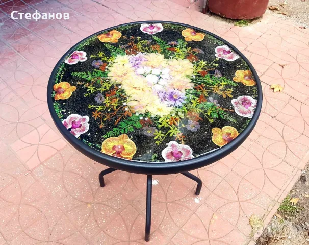 Маса за градина, смола