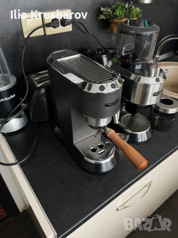 Кафемашина Delonghi Dedica + Кафемелачка Delonghi, снимка 3 - Кафемашини - 54449121