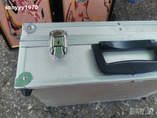 АЛУМИНИЕВ КУФАР С КЛЮЧ 2706261601L4, снимка 5 - Микрофони - 55070305