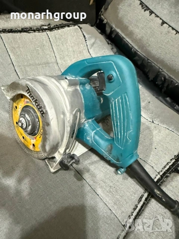 Ръчен Циркуляр Makkita 4100NH3, снимка 5 - Други инструменти - 54874001
