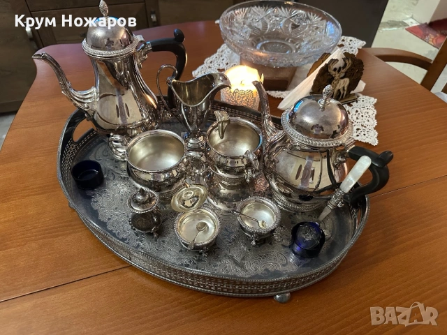 Продавам Посребрен Англйски сервиз за чай пълен комплект с поднос, снимка 4 - Сервизи - 54651007