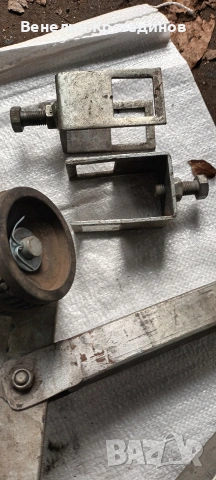 Опора странична с 4 ролки и конзола за захващане към колекара, снимка 4 - Екипировка - 53943770