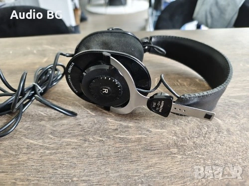 Hitachi HD-70 Headphones Japan Vintage, снимка 2 - Слушалки и портативни колонки - 54729057