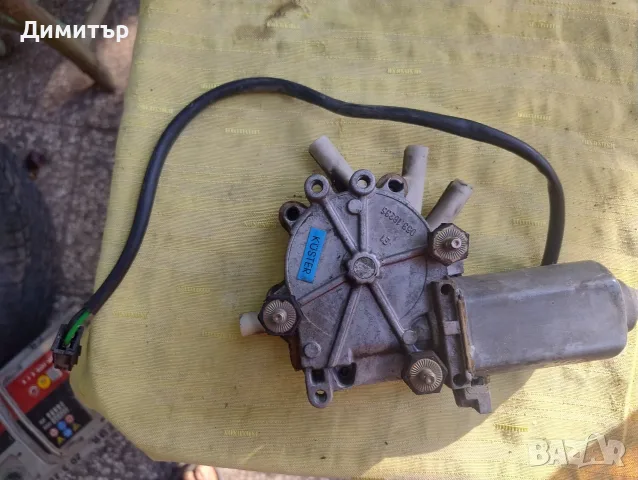 Електромотор Стъкло повдигач Преден Десен За Ауди 80 Б4 1994г / Audi 80 B4 1994y, снимка 2 - Части - 55435012