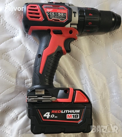 Milwaukee M18 комплект – ударен гайковерт + ударен винтоверт + 2 батерии 4Ah + зарядно + куфар, снимка 9 - Винтоверти - 53802535