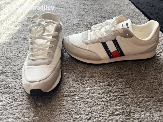 Продавам маратонки Tommy Jeans
