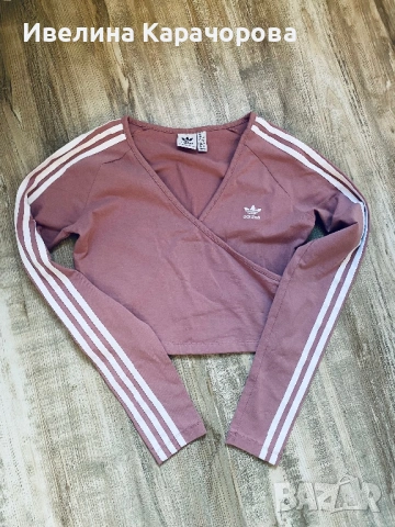 Дамска блуза Adidas , снимка 2 - Спортни екипи - 51309816