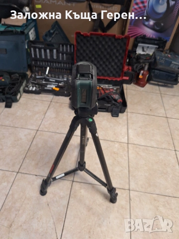 Лазерен нивелир Bosch 