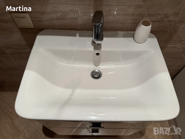 Шкаф за баня с мивка, снимка 2 - Шкафове - 54996385