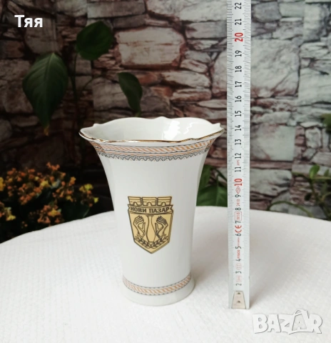 Порцеланова ваза на Китка , снимка 4 - Антикварни и старинни предмети - 54487420