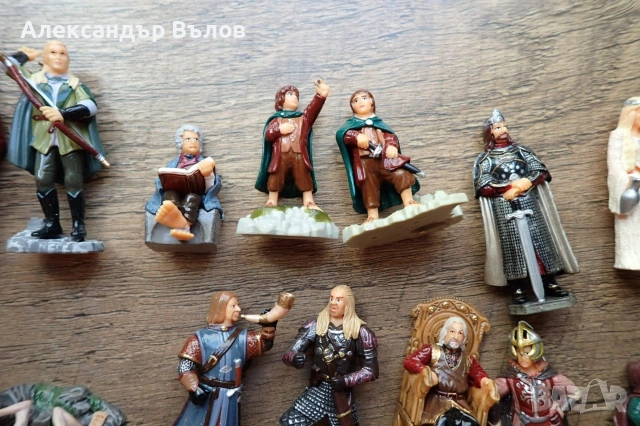 Голям Лот фигурки Властелинът на пръстените Lord of the Rings от Киндер Kinder, снимка 3 - Колекции - 54988783