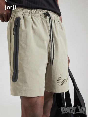 Оригинални шорти Nike Sportswear Regular Pants in Olive