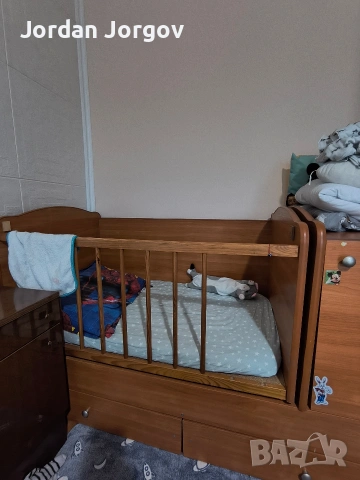 Детско легло с повивалник