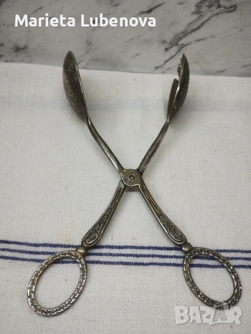 Много стилна посребрена щипка за сервиране