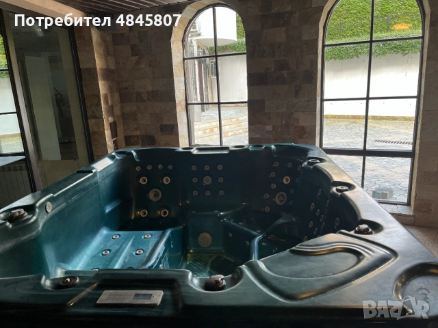 Продавам джакузи / SPA за 4–5 човека, снимка 4 - Душ кабини и вани - 54759619