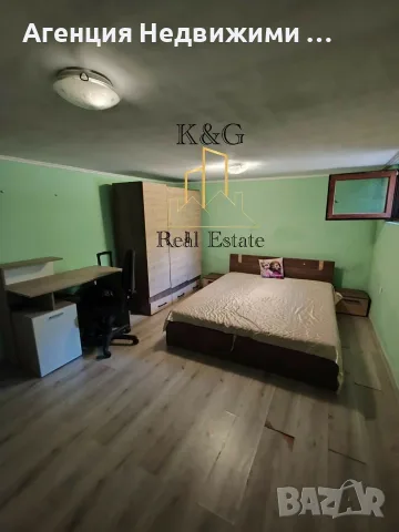 Двуетажна масивна къща в с. Стражец , снимка 9 - Къщи - 55431319
