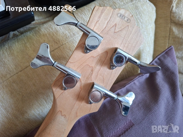 Полуакустичен бас Ямаха BEX-4, снимка 16 - Китари - 55257586