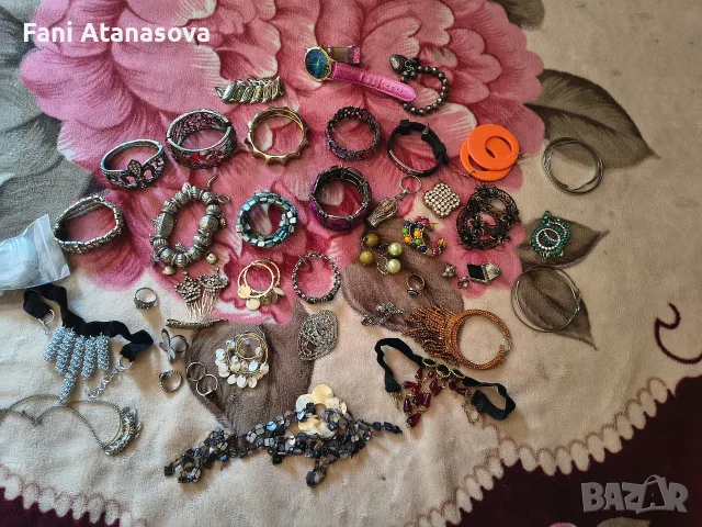 обеци кривни колиета , снимка 2 - Обеци - 55296125