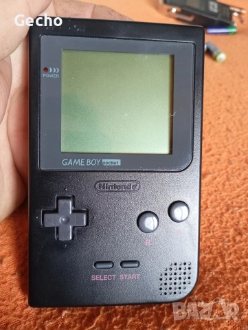 Nintendo game boy pocket 