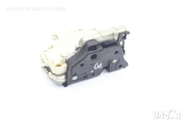 Актуатор механизъм за заключване на предна дясна врата за Audi A4 B8 1.8 TFSI (2008) 8J2837016A OEM, снимка 2 - Части - 55594049