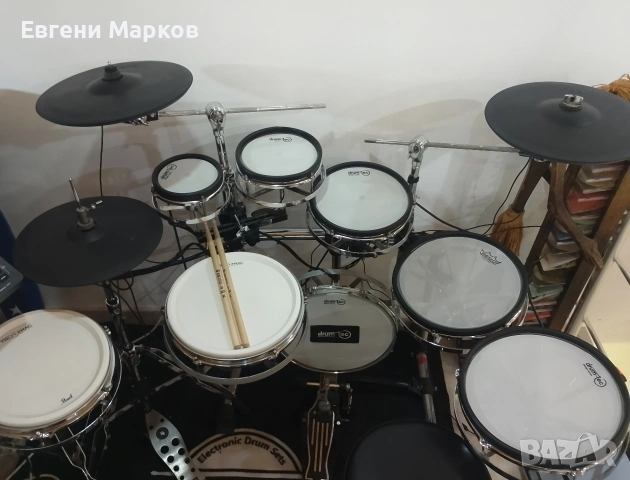 Продавам пълен комплект Електронни барабани с модул Roland TD-27 , снимка 2 - Ударни инструменти - 54814301