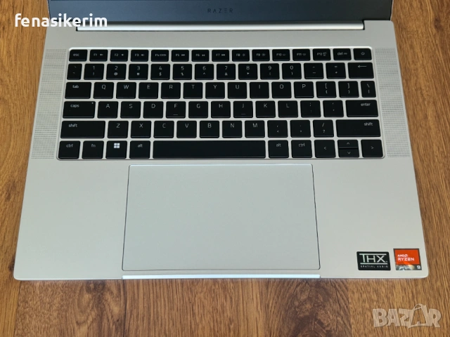 14' 2.5K 240Hz Ryzen 9 7940HS Razer Blade 32GB DDR5/512GB NVMe/Nvidia RTX 4070 8GB/Бат. 6ч, снимка 9 - Лаптопи за работа - 54266521