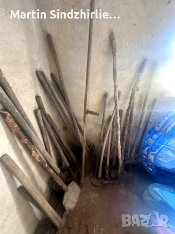 Комплект стари градински инструменти