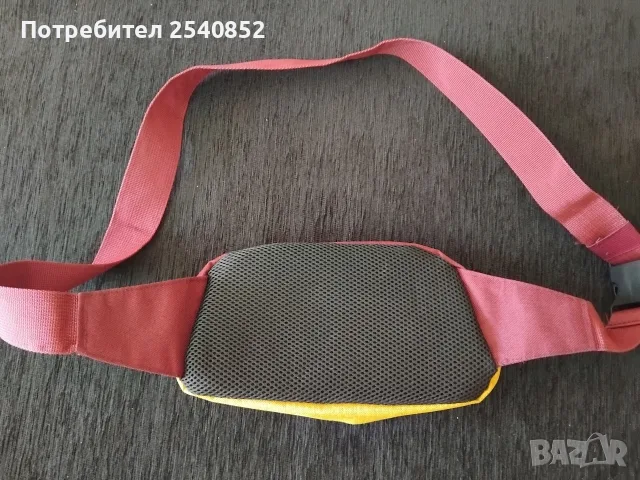 чанта за през кръста Bench., снимка 5 - Спортна екипировка - 55477119
