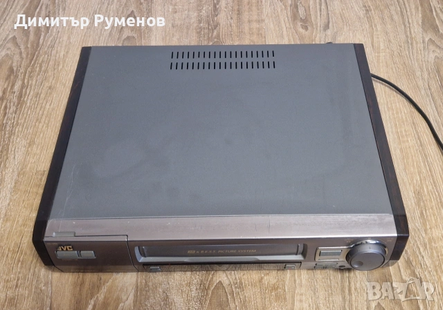 Видео плеър JVC HR-E249 VHS, снимка 2 - Плейъри, домашно кино, прожектори - 54162729