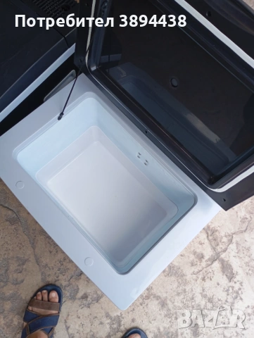 Хладилна чанта DOMETIC 40л, снимка 3 - Хладилници - 54801358
