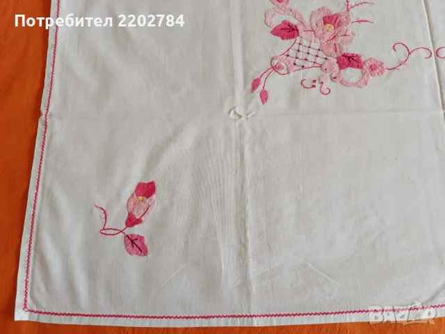 Битови, бродирани карета за маса , снимка 6 - Покривки за маси - 55660926