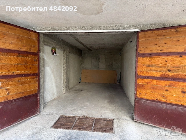 Гараж с парко място пред него, снимка 2 - Гаражи и паркоместа - 54720393