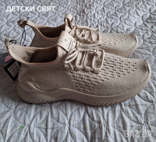 Нови   маратонки , снимка 2 - Детски маратонки - 55237156