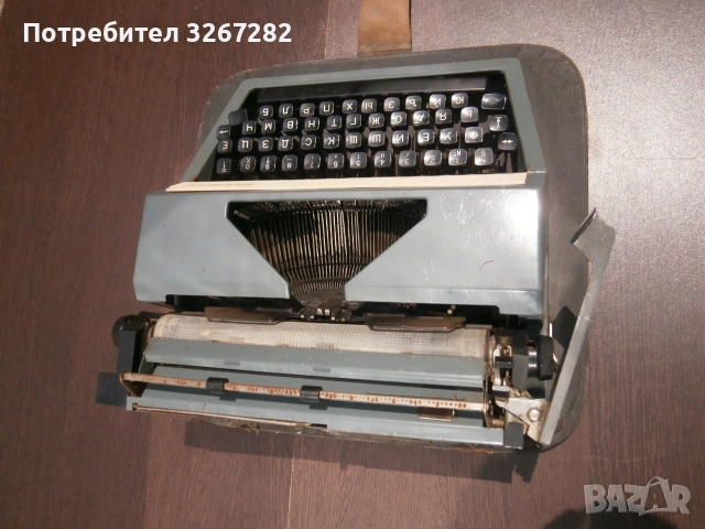 Машина,Пишеща,Съветска,Механична,"Москва", снимка 2 - Антикварни и старинни предмети - 55003993