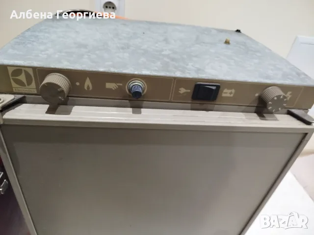Хладилници на 12/220 V - GAZ за риболов 🎣 , снимка 15 - Хладилни чанти - 55621284