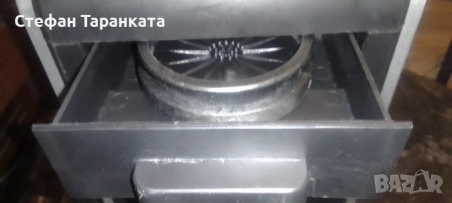 Кафе автомат с капсули от тънките, снимка 3 - Кафемашини - 54543981