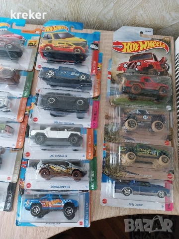 hot wheels колички , снимка 13 - Коли, камиони, мотори, писти - 54657961