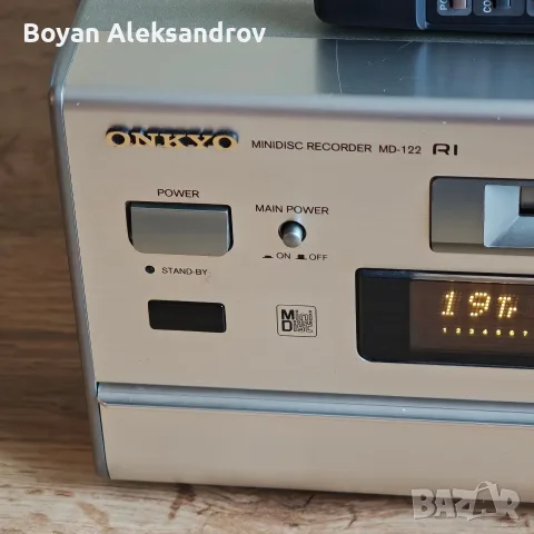 Аудиофилски MiniDisc плеър Onkyo MD-122 с оригинално дистанционно, снимка 3 - Декове - 55568830