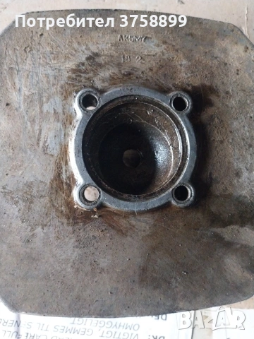 различни части останали от двигатели за иже възход и татран., снимка 15 - Части - 54069111